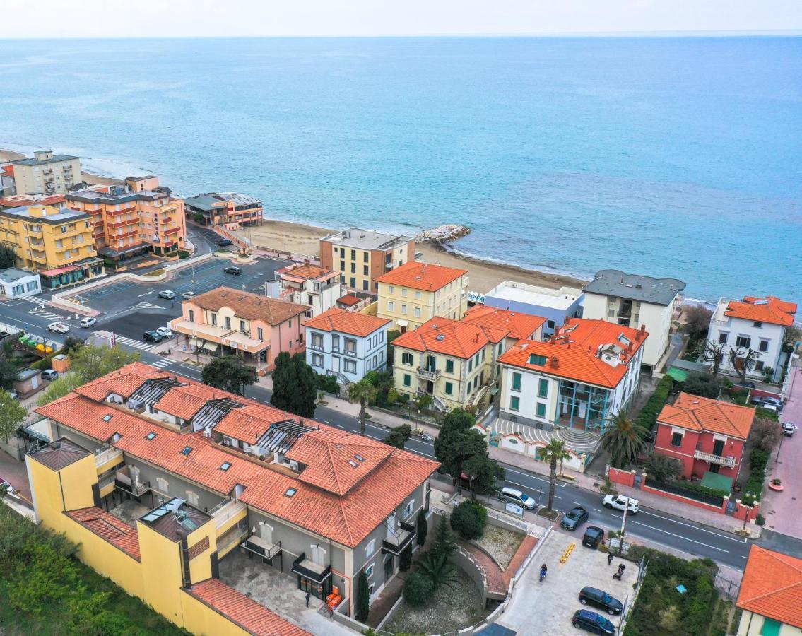 Апартаменты Casa Velia 78Mq A 30 Metri Dal Mare Di Сан-Винченцо Экстерьер фото